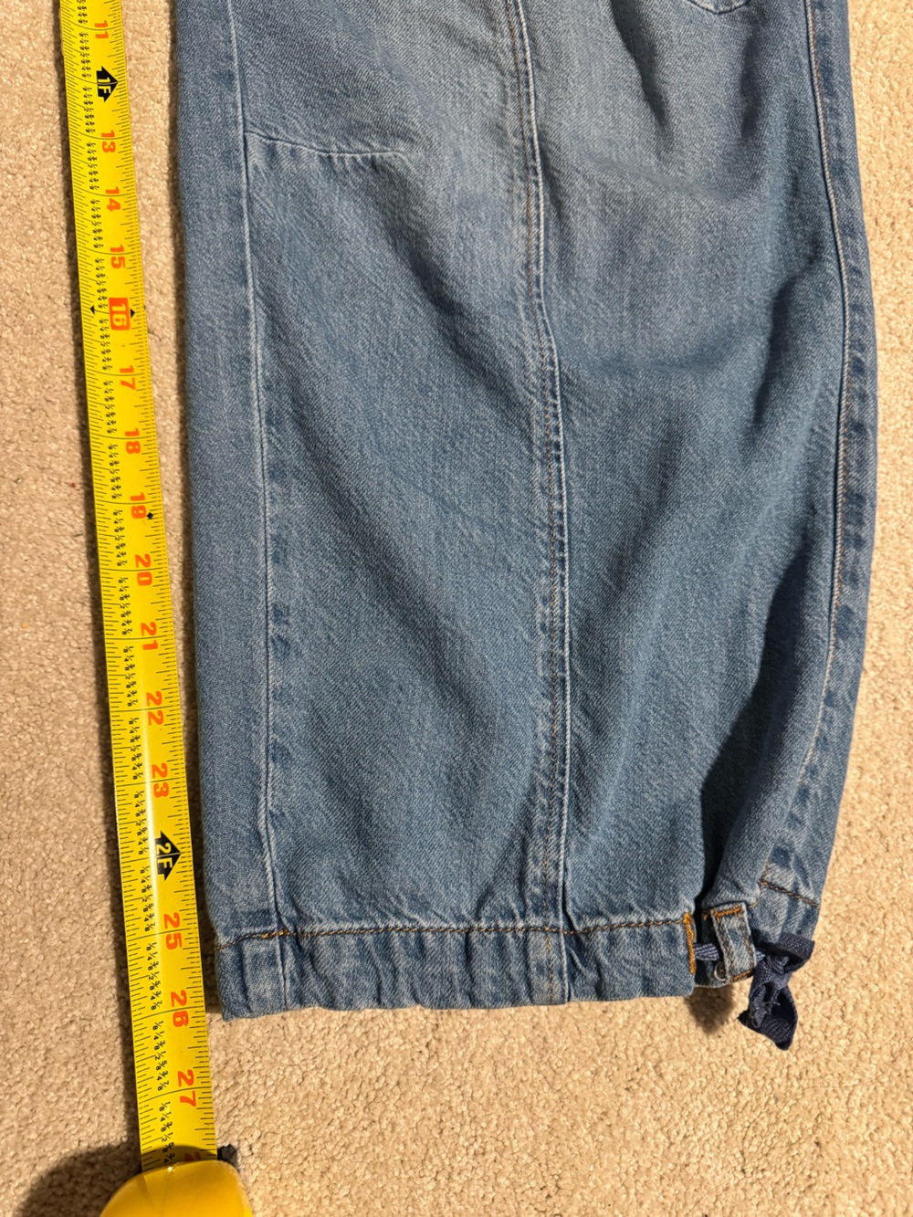 Pilcro Beach Cargo Mid-Rise Jeans Size 28 - Picture 14 of 16